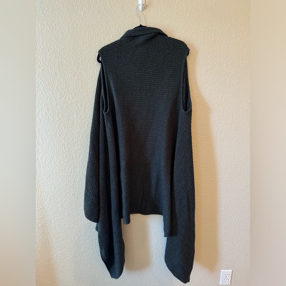Ava & Vix plus size grey ribbed opened arm duster. Size 3x - Picture 2 of 4
